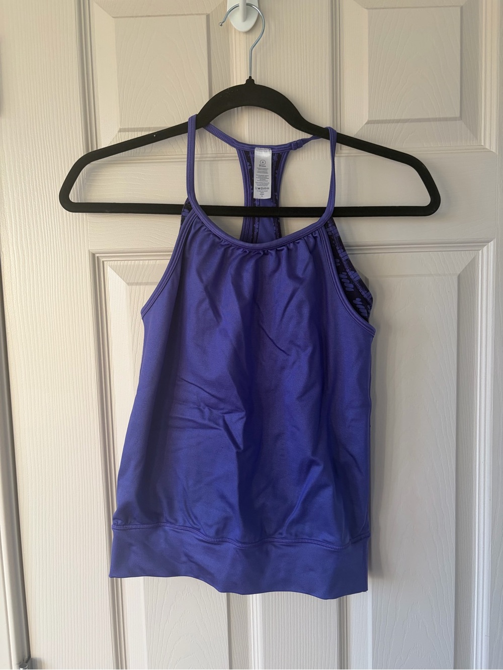 🍁 IVIVVA - Size 8 Tank Top